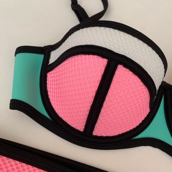 Triangl bikini - Picture 2 of 5